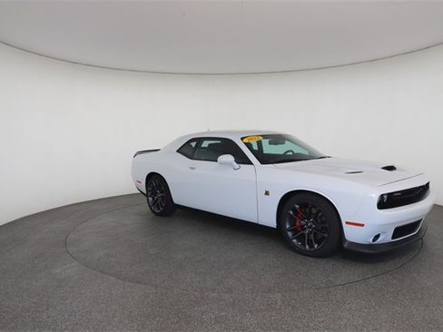 Used 2022 Dodge Challenger R/T Scat Pack w/ Plus Package image 27