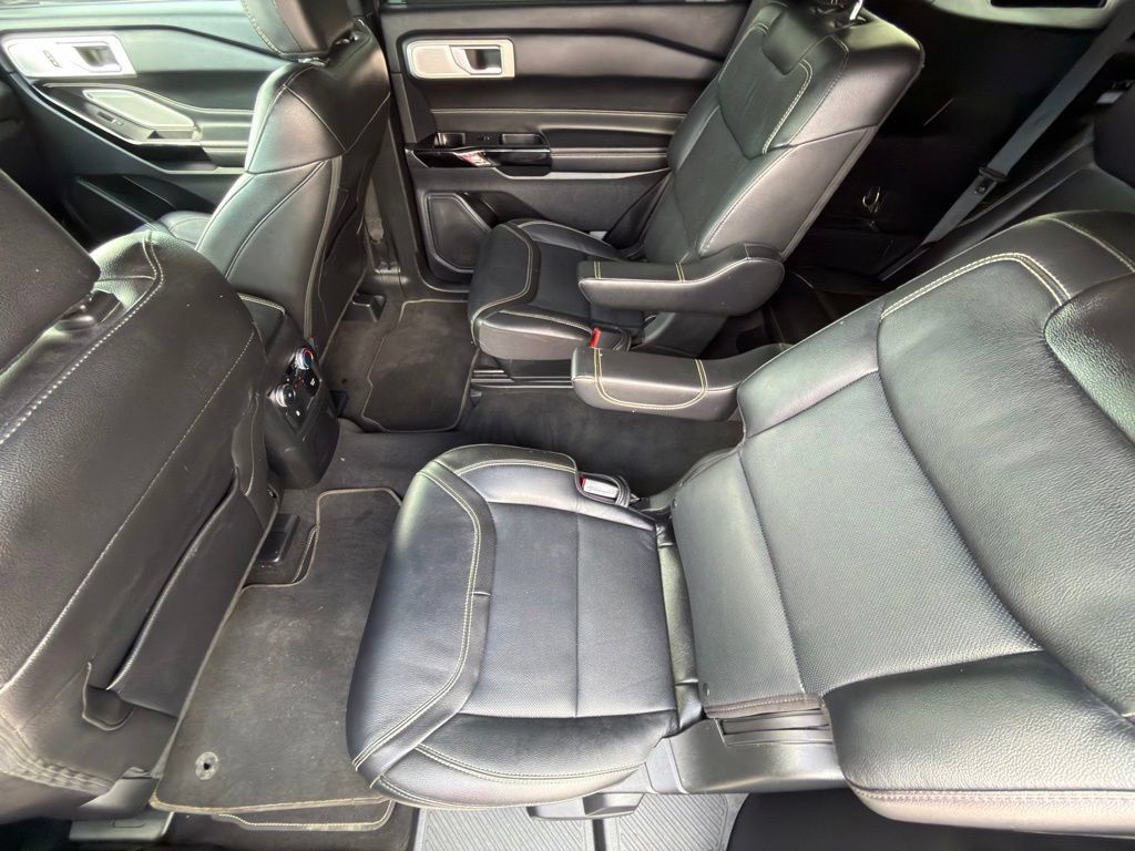 Used 2023 Ford Explorer ST w/ Equipment Group 401A AWD/4WD image 17