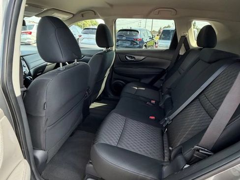 Used 2019 Nissan Rogue SV AWD/4WD image 20