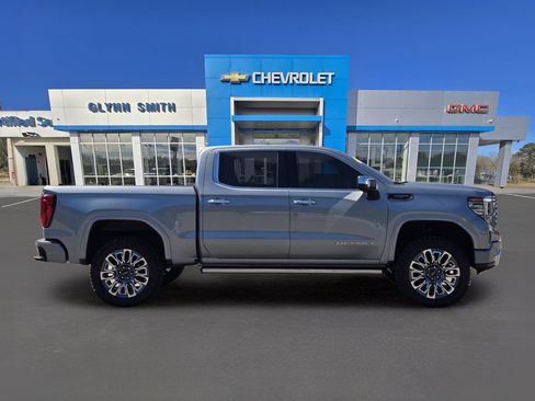 Used 2025 GMC Sierra 1500 Denali Ultimate AWD/4WD image 6