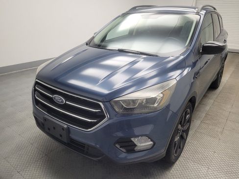 Used 2018 Ford Escape SE w/ SE Sport Appearance Package FWD image 15