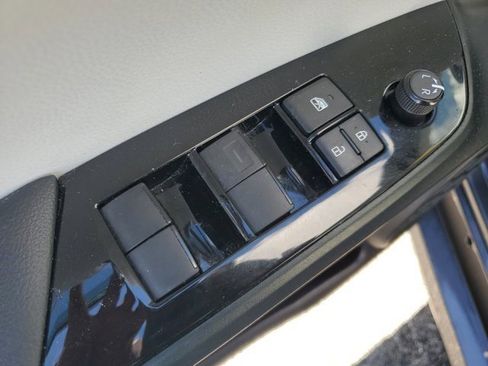 Certified 2022 Toyota Prius Prime Limited image 16