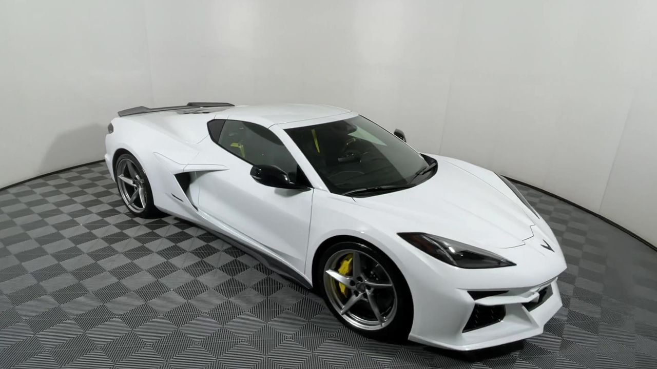 New 2025 Chevrolet Corvette E-Ray w/ ZER Performance Package AWD/4WD image 90
