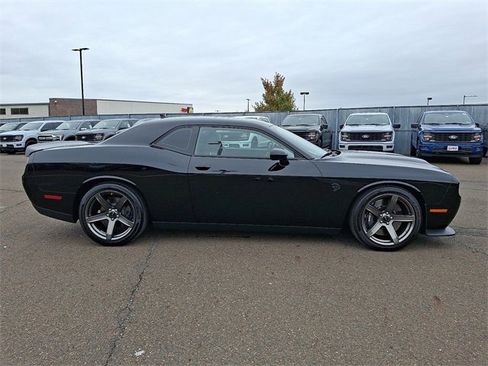 Used 2022 Dodge Challenger SRT Hellcat Redeye image 7