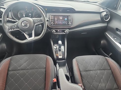 Used 2020 Nissan Kicks SR image 5