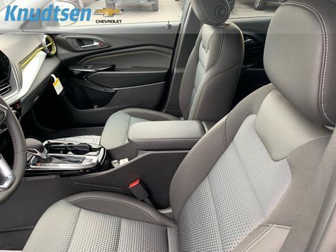 New 2026 Chevrolet Trax LT w/ Driver Confidence Package image 16