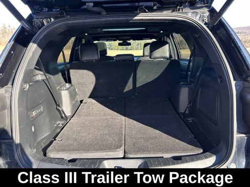Used 2018 Ford Explorer Limited w/ Equipment Group 301A image 12