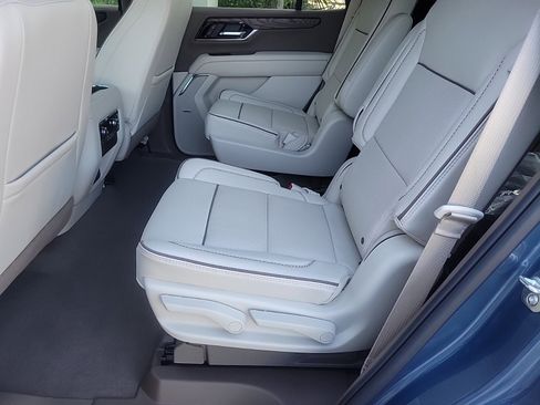 New 2026 GMC Yukon Denali image 11