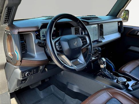 Used 2022 Ford Bronco Outer Banks AWD/4WD image 17