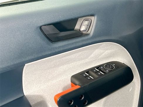 Used 2023 Ford Maverick XLT w/ Equipment Group 300A Standard image 18