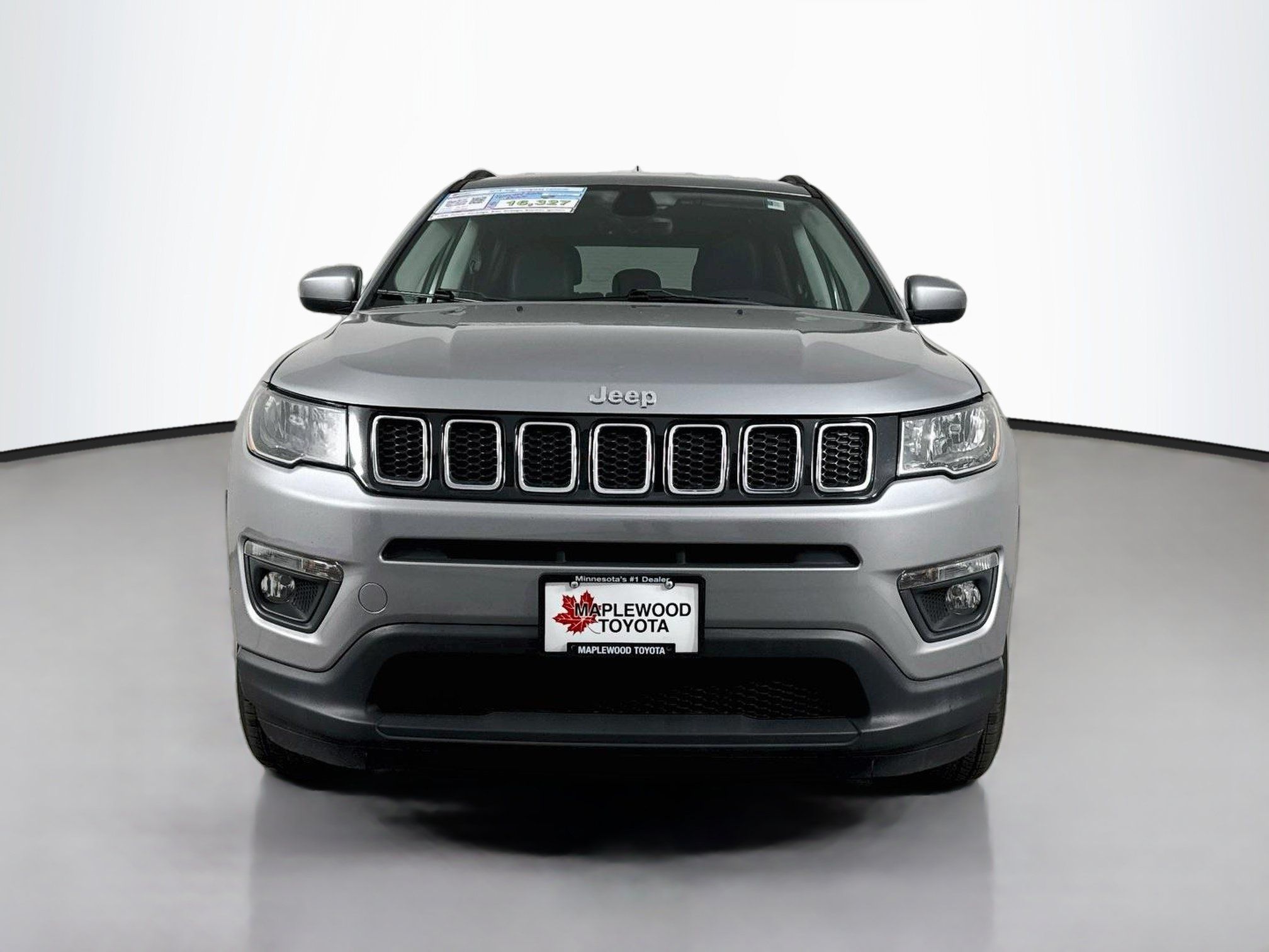 Used 2018 Jeep Compass Latitude w/ Popular Equipment Group AWD/4WD image 2