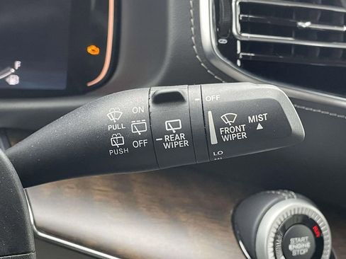 Used 2023 Jeep Grand Wagoneer L Series II image 16