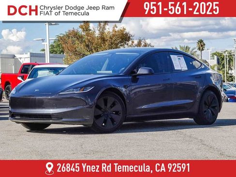 Used 2024 Tesla Model 3 Standard Range image 1