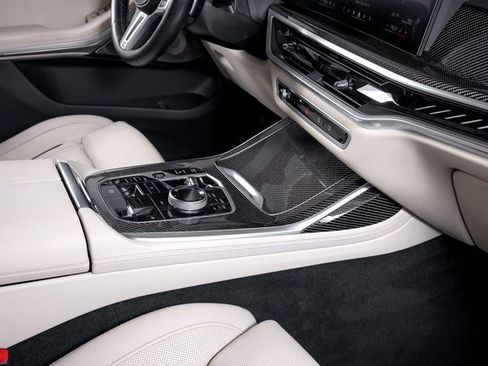 Used 2024 BMW X7 M60i w/ Executive Package image 52