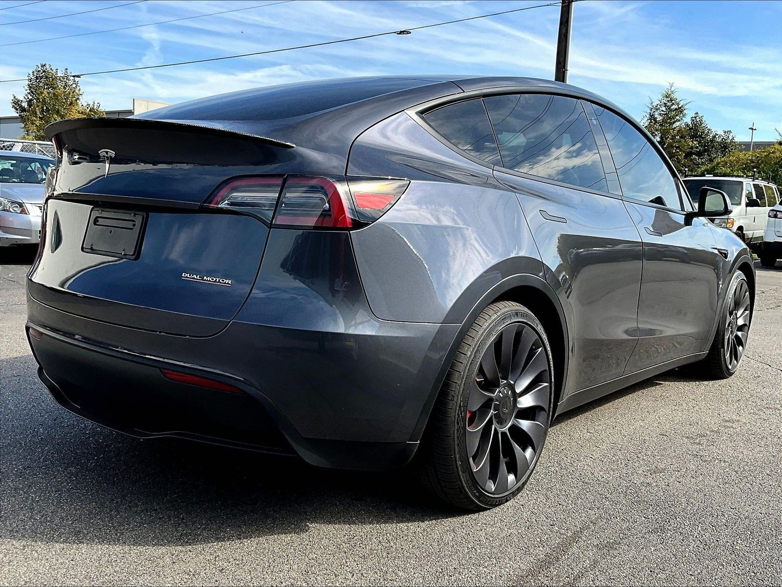 Used 2023 Tesla Model Y Performance AWD/4WD image 6