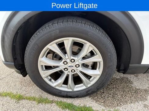 Used 2024 Ford Explorer XLT w/ Equipment Group 202A AWD/4WD image 13