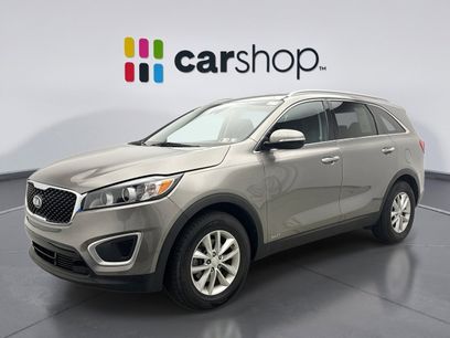 Used 2017 Kia Sorento LX w/ LX Convenience Package