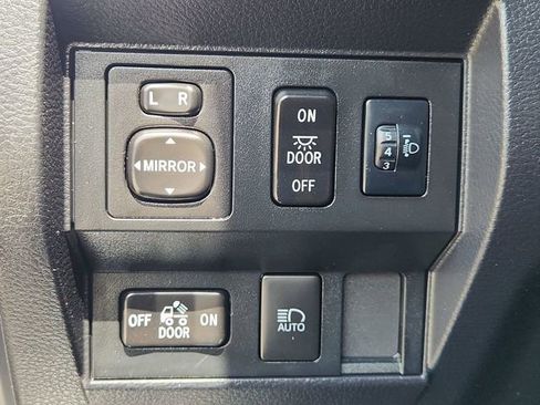 Used 2020 Toyota Tundra SR5 image 16