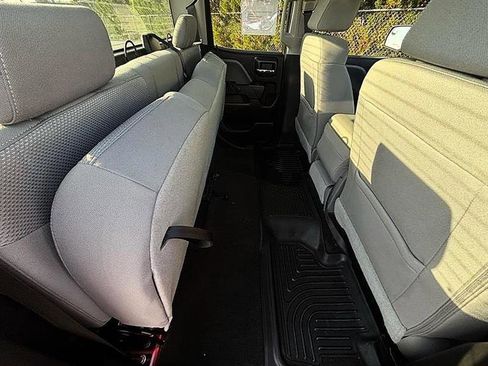 Used 2018 Chevrolet Silverado 1500 Custom w/ Custom Value Package image 38