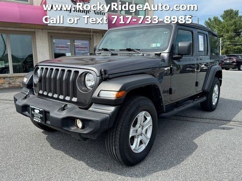 Used 2022 Jeep Wrangler Unlimited Sport AWD/4WD image 3