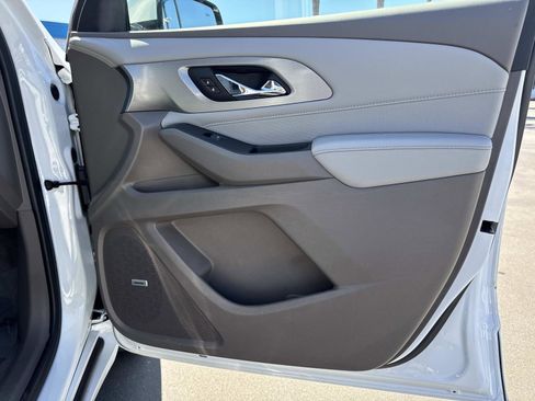 Used 2020 Chevrolet Traverse Premier image 26