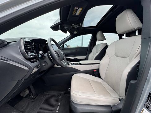 Used 2023 Lexus RX 350 Premium Plus w/ Accessory Package (Z1) FWD image 27