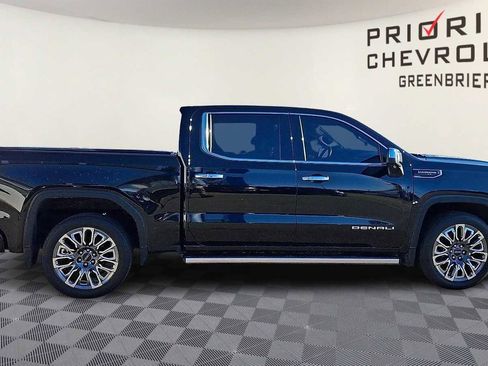 Used 2024 GMC Sierra 1500 Denali Ultimate image 9