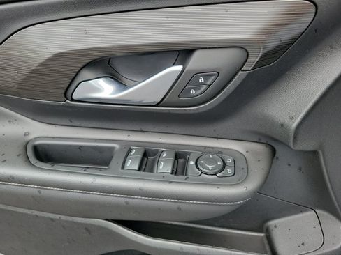 Used 2023 GMC Terrain SLE w/ Elevation Edition FWD image 27