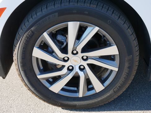 Used 2023 Chevrolet Equinox LT AWD/4WD image 15