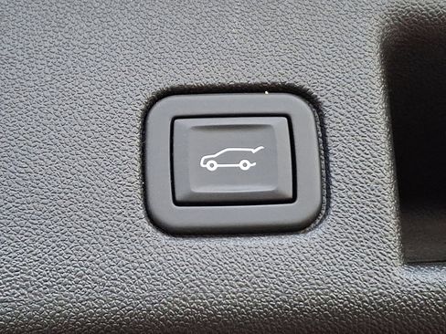 Certified 2023 Chevrolet Equinox LT image 29