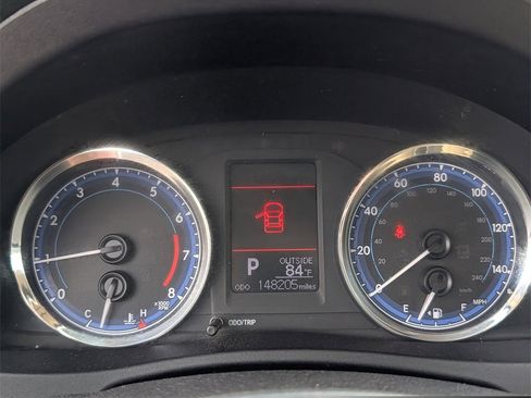 Used 2019 Toyota Corolla LE image 18