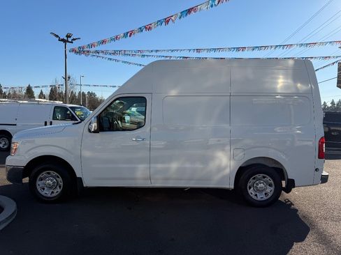 Used 2012 Nissan NV 2500 SV w/ Technology Pkg image 4