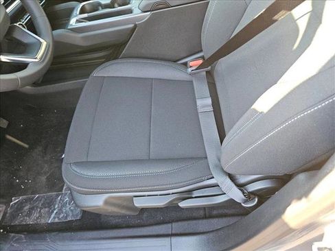 New 2026 Chevrolet Equinox EV LT image 4