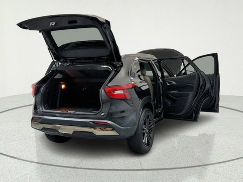 Certified 2024 Chevrolet Trax ACTIV w/ Driver Confidence Package FWD image 12