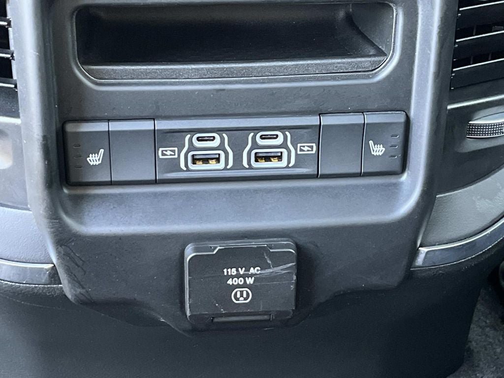 Used 2026 RAM 1500 Laramie AWD/4WD image 18