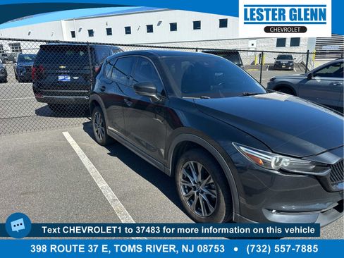 Used 2019 MAZDA CX-5 Signature image 1
