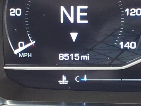 Used 2024 GMC Yukon AT4 image 24