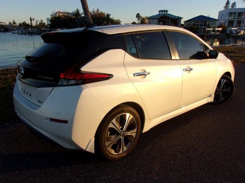 Used 2020 Nissan Leaf SV w/ SV Technology Package image 7