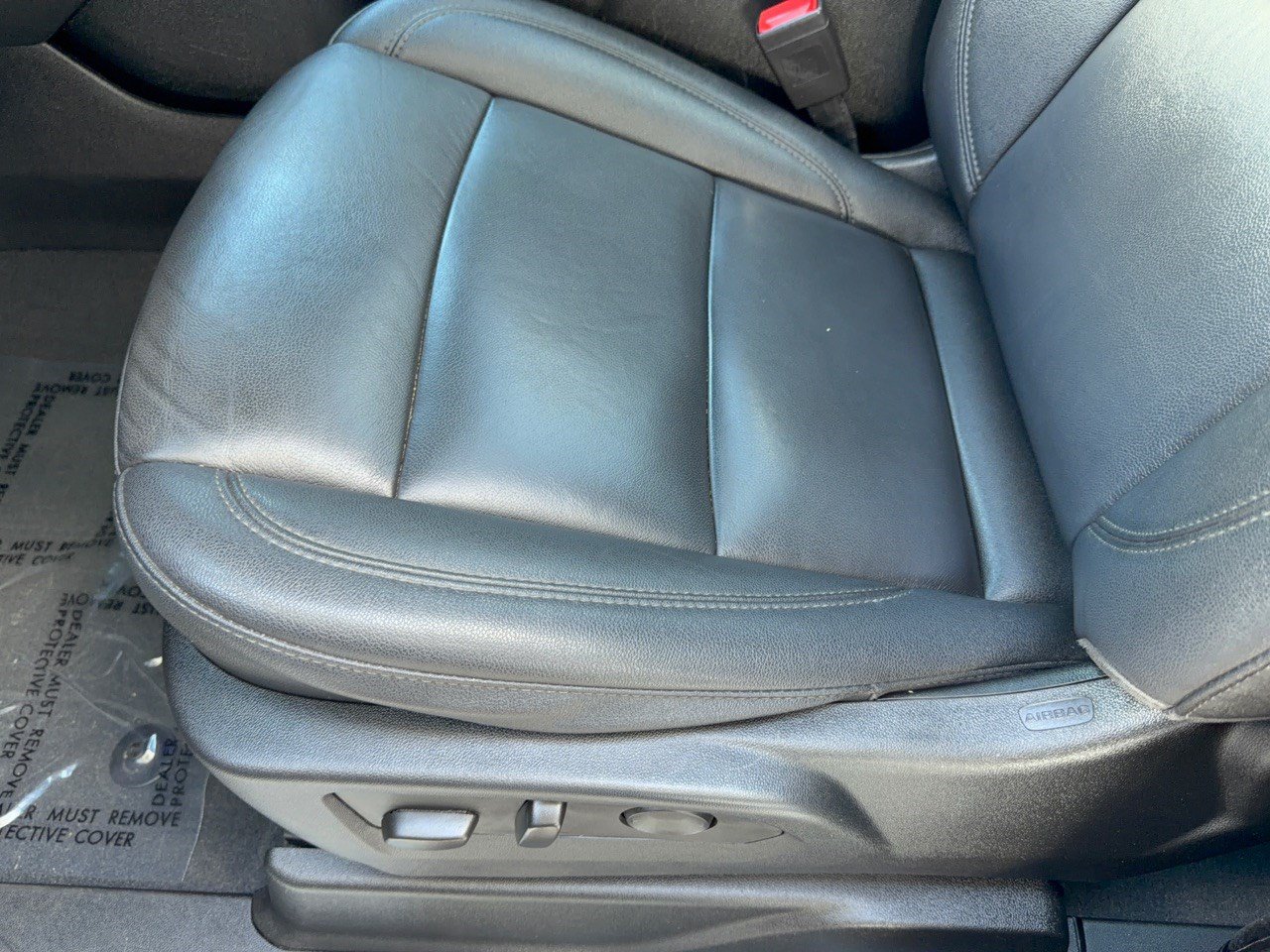 Used 2023 Chevrolet Tahoe LT w/ Luxury Package RWD image 16