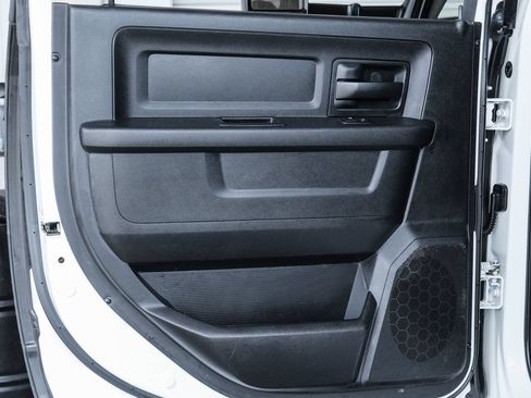 Used 2016 RAM 2500 Tradesman w/ Chrome Appearance Group AWD/4WD image 33