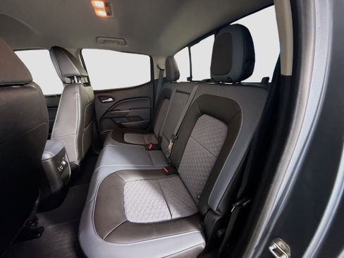 Used 2022 Chevrolet Colorado Z71 image 24