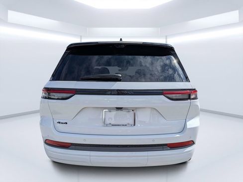 New 2026 Jeep Grand Cherokee Limited AWD/4WD image 4