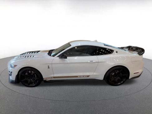 Used 2022 Ford Mustang Shelby GT500 w/ Technology Package RWD image 9