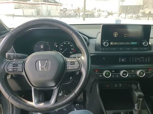 Used 2023 Honda CR-V Sport image 28