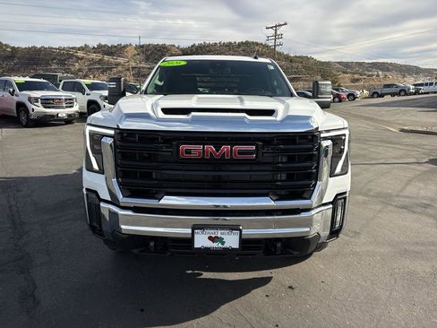 New 2026 GMC Sierra 2500 Pro image 2