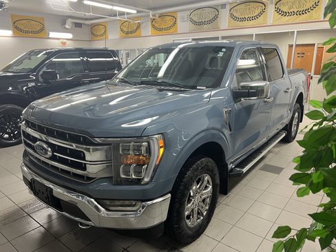 Used 2023 Ford F150 Lariat image 2