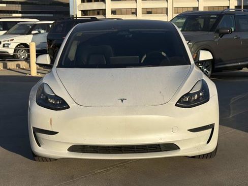 Used 2022 Tesla Model 3 RWD image 3