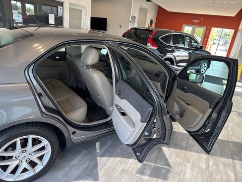 Used 2012 Ford Fusion SEL image 15