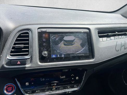 Used 2021 Honda HR-V EX image 14