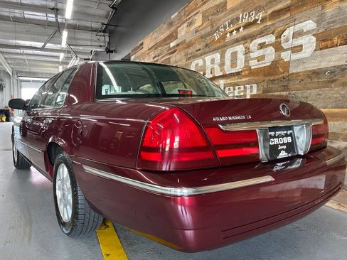 Used 2005 Mercury Grand Marquis LS RWD image 30